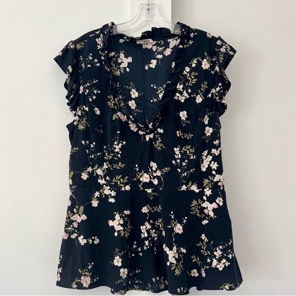 Tome NYC Lilian Navy Floral Flutter Sleeve V Neck Top Blouse - Picture 4 of 9